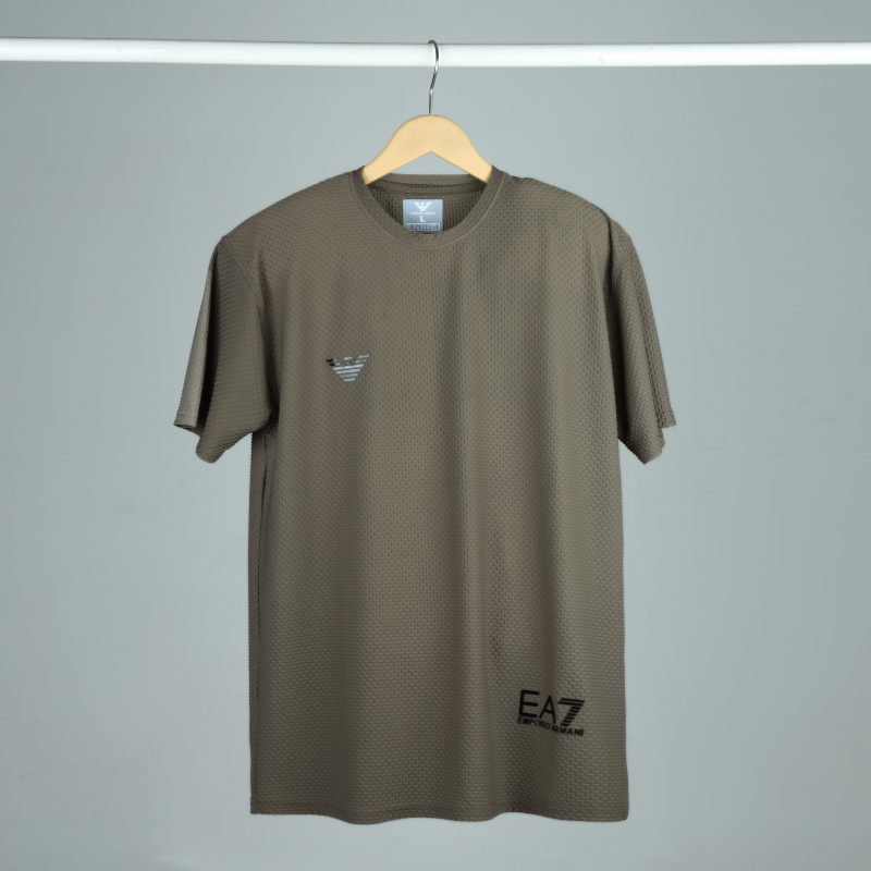 Men’s Classic Dryfit T-Shirt – Everyday Style & Comfort